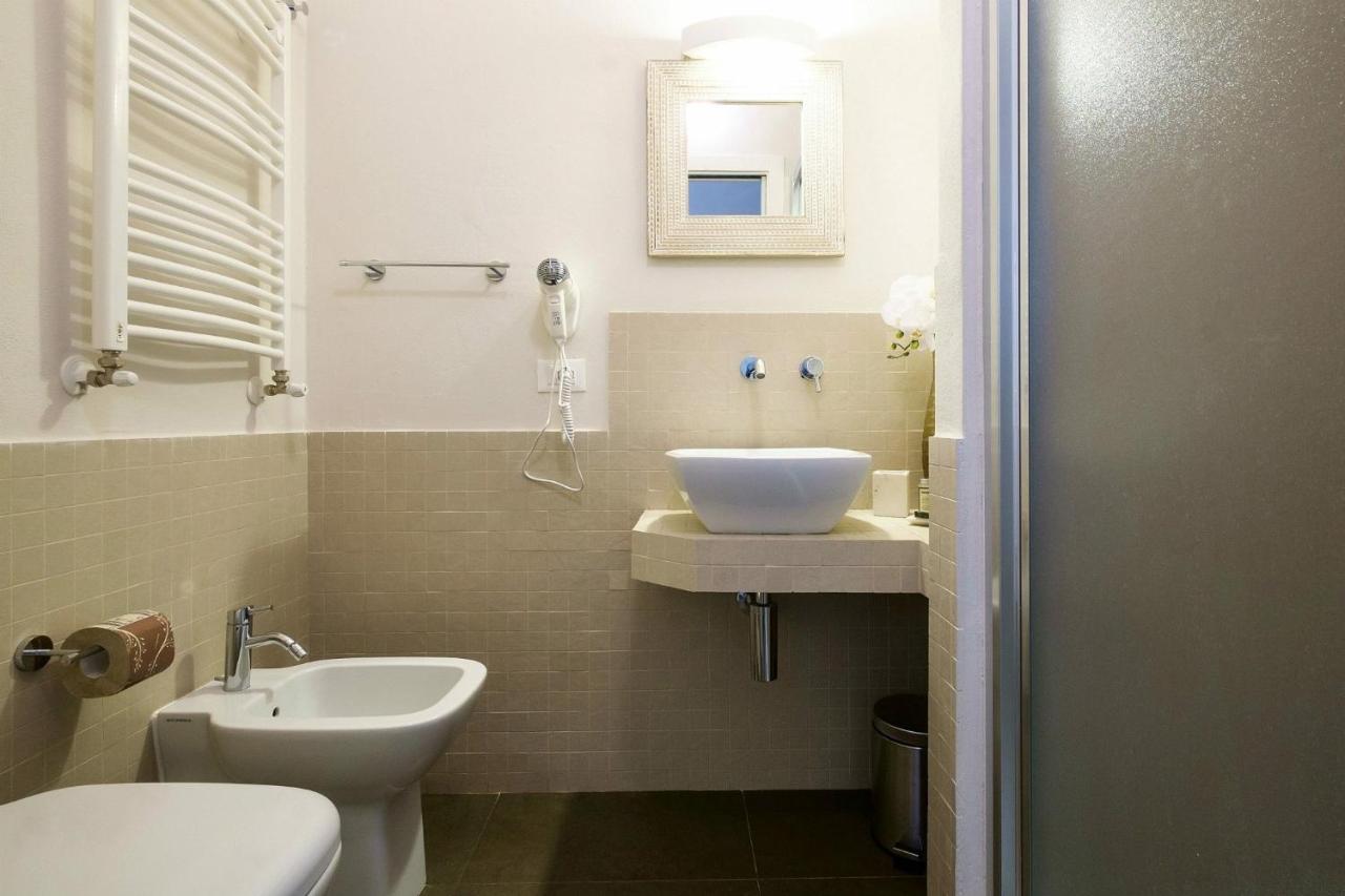 Gran Cancelliere Apartment With Parking Palermo Bagian luar foto