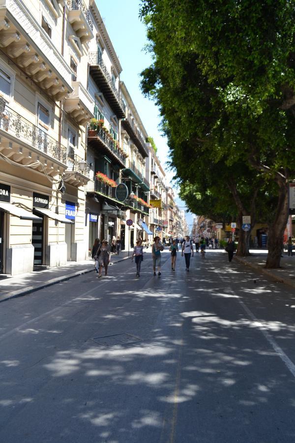 Gran Cancelliere Apartment With Parking Palermo Bagian luar foto