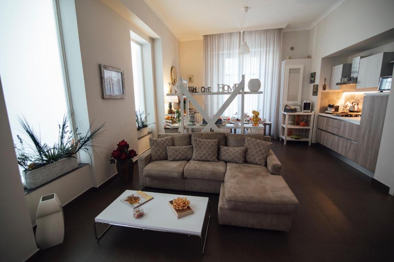 Gran Cancelliere Apartment With Parking Palermo Bagian luar foto