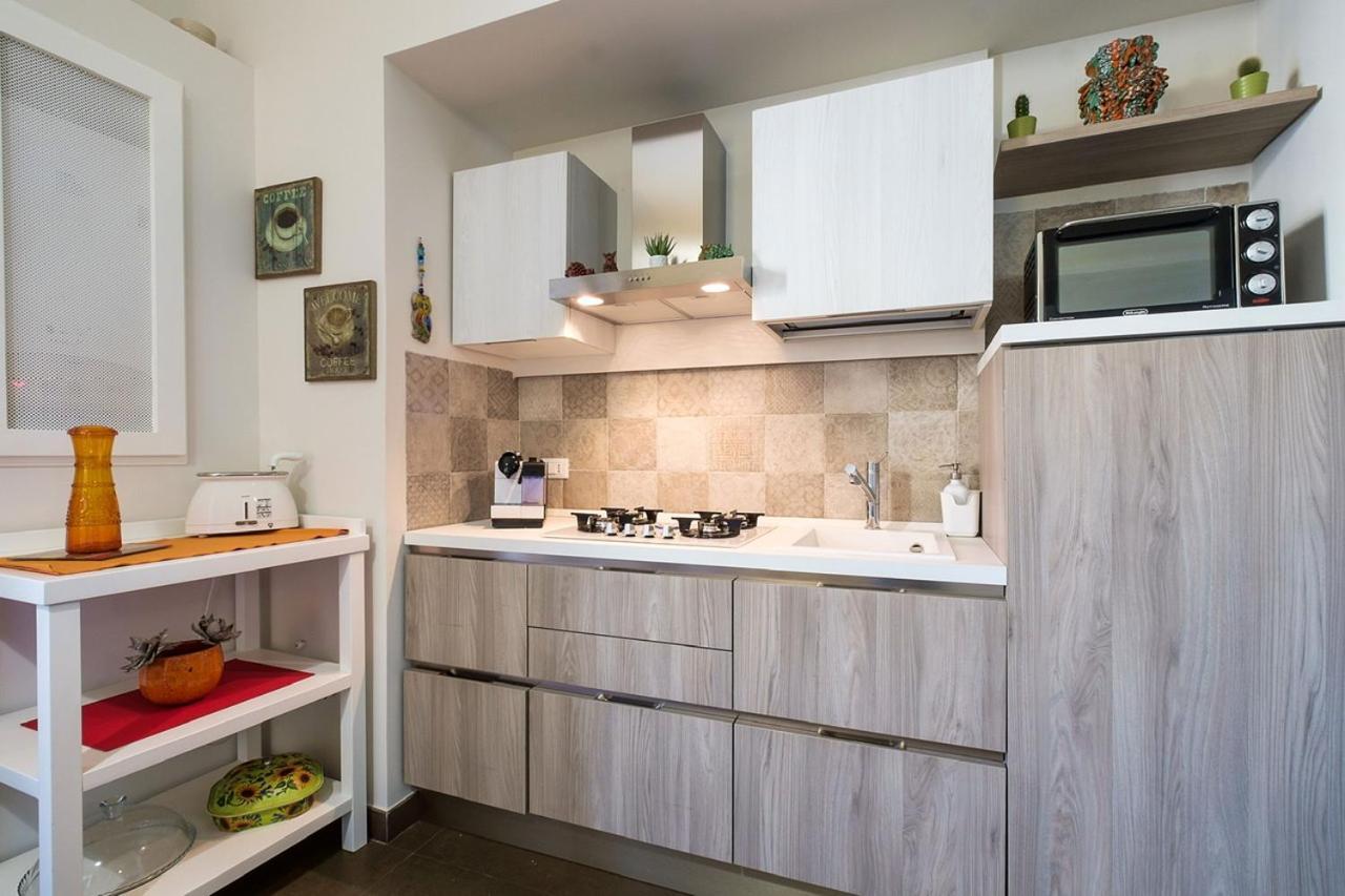 Gran Cancelliere Apartment With Parking Palermo Bagian luar foto