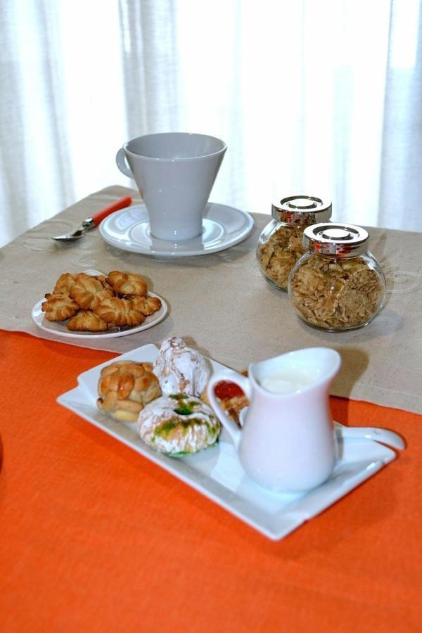 Gran Cancelliere Apartment With Parking Palermo Bagian luar foto